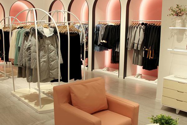 女装店怎么装修更吸引人 提升店铺销量要面面俱到