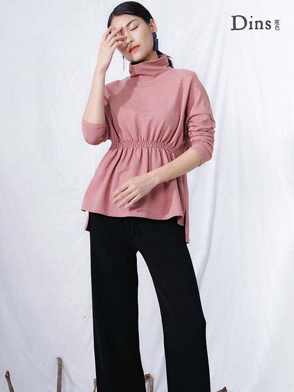 内搭怎么穿出质感 底色激发你的穿搭灵感