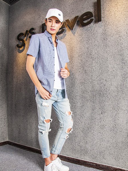 在度假的时候有哪些帅气穿搭 快来看一看男生有什么帅气搭配