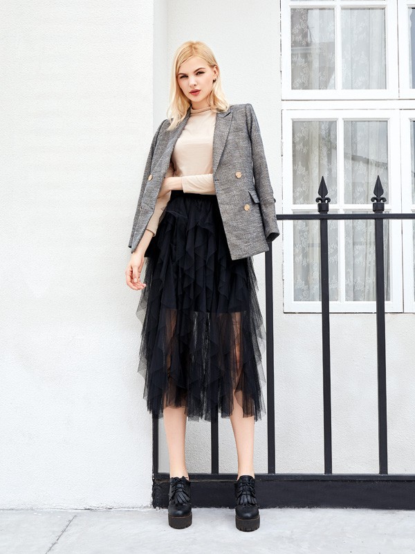 优雅小套装为你解决穿搭难题 依歌给你带来不一样的体验