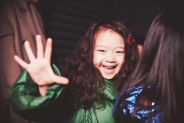 Qimoo淇木2019AW “魔法”Fashion Runway感受缤纷色彩