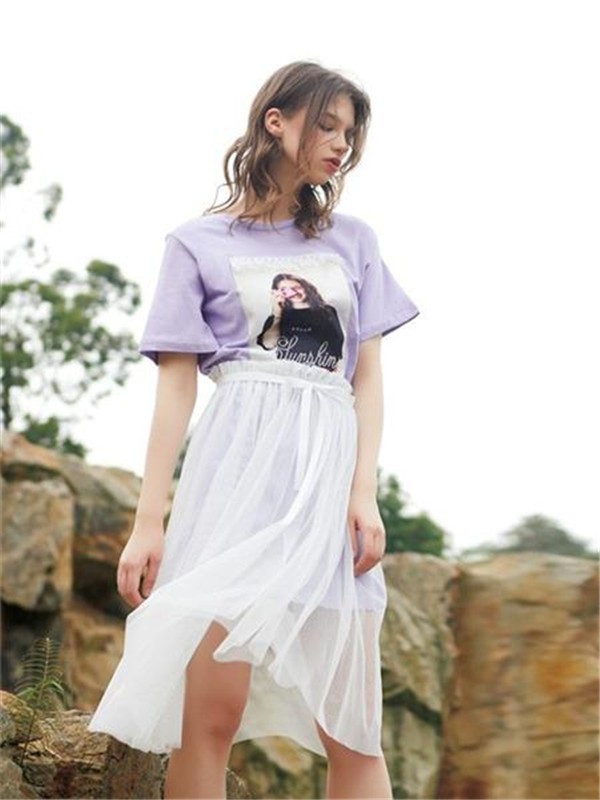 清新简约的半身裙搭配 让你穿出不一样的气质