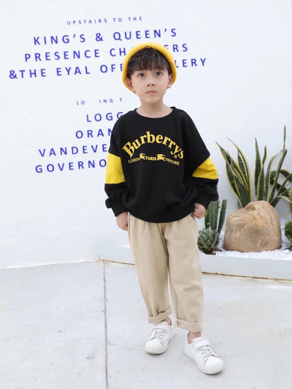 毛线帽配什么衣服好看 深秋戴什么样的帽子好看