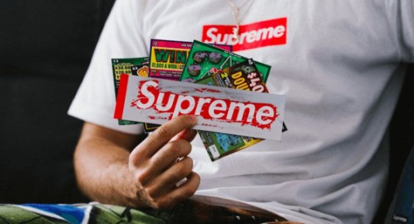 假冒潮牌火了 真假难辨潮牌假货蜂拥而至