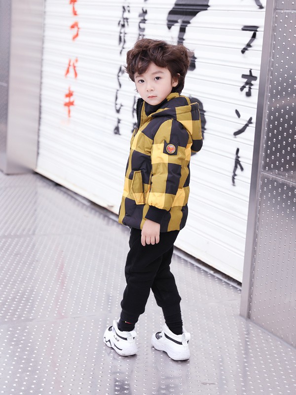 欧米源有哪些出彩的童装搭配 棉服怎么穿更具时尚感