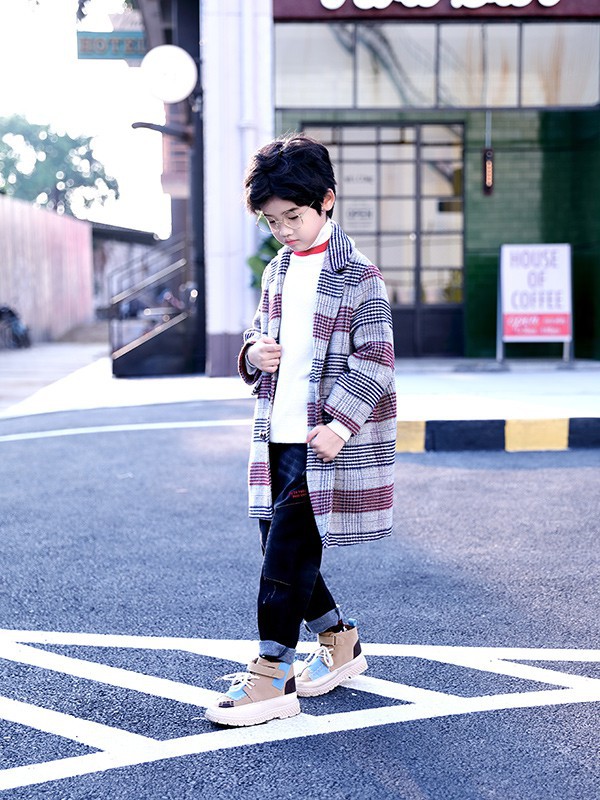 呢子外套里面配什么衣服好看 呢子外套配卫衣好看吗