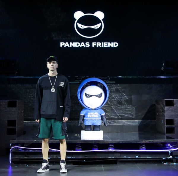 PANDAS FRIEND SS2020春夏发布会 发出自己的“潮”声