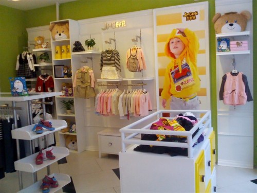 20万元就可以开一家童装店 杰米熊打造国内儿童依体化生活馆