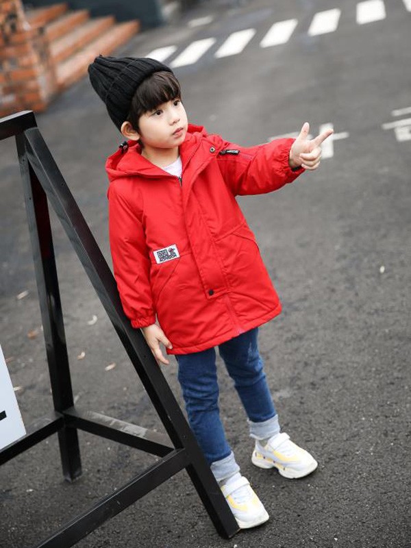 流行童装造型具体怎么搭配 帽子怎么选