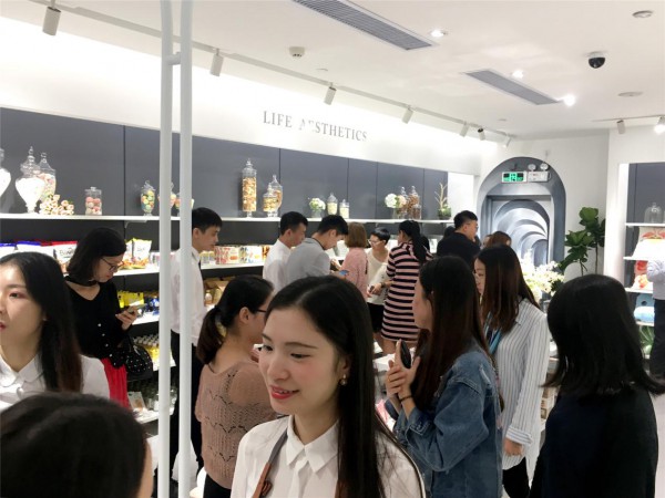 90后创业女装加盟37°生活美学 还有市场吗?