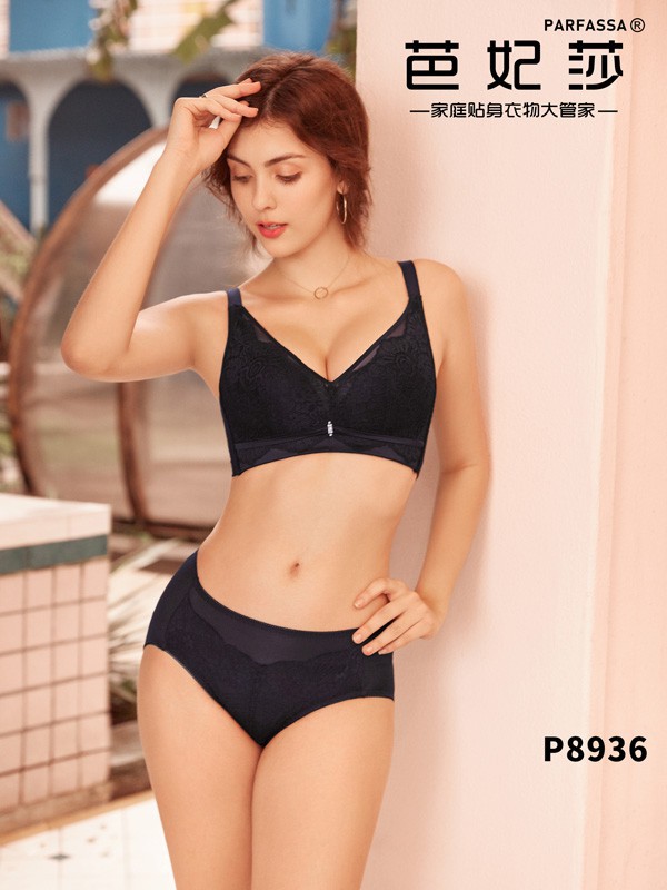 买内衣去网上还是实体店好 内衣实体店好做吗?