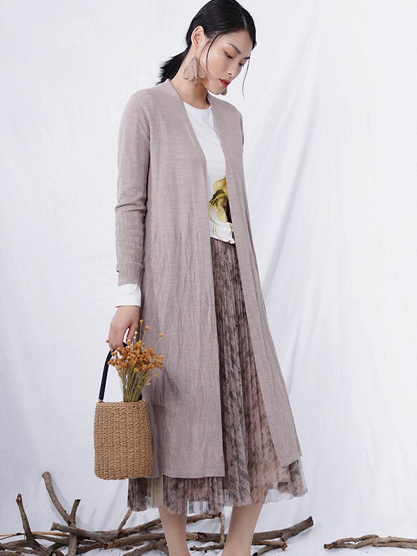 秋季优雅的知性搭配 秋装穿搭指南底色为你搭配