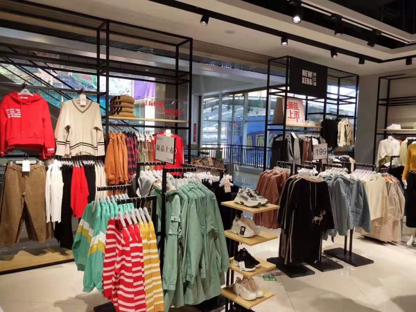 新佳娜打造高品质服饰 好口碑拓宽市场版图