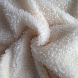 羊羔绒是什么面料 羊羔绒会起球吗?