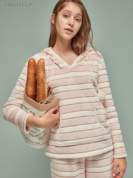 休闲家居服什么样的比较好看　梵妳卡波教你如何选择