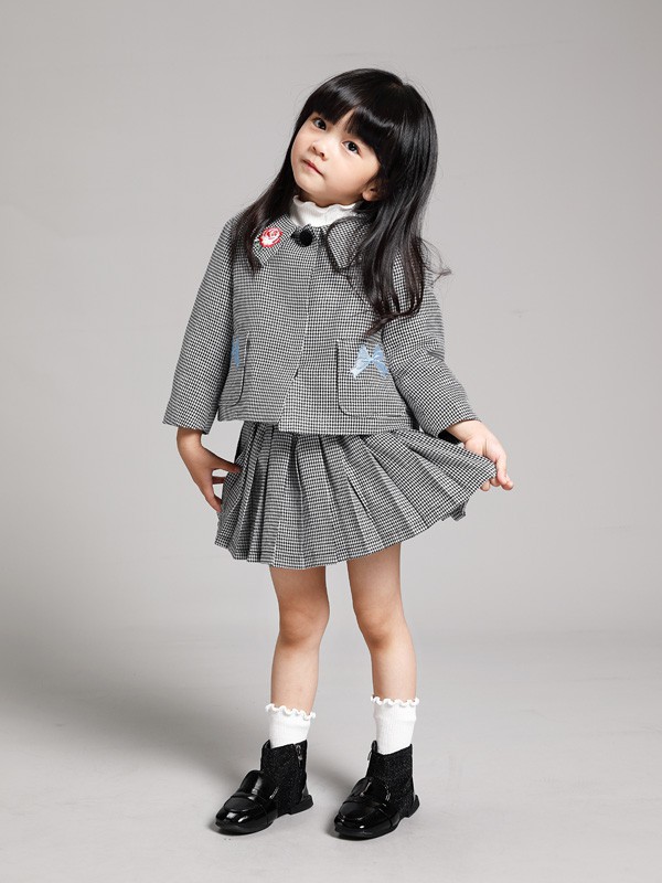 女孩子半身裙的搭配 小小年纪也可以很漂亮哦