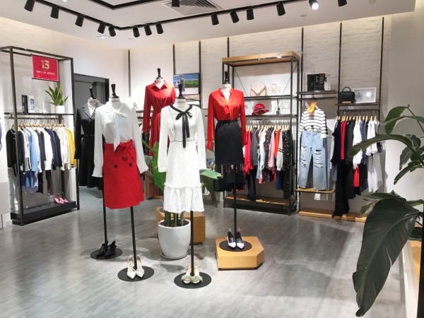 广州快时尚丹比奴女装 好口碑女装项目首选