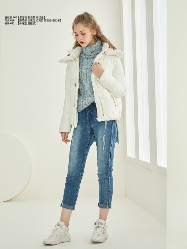 短款外套里面配什么好看 羊羔绒外套配连衣裙好看吗
