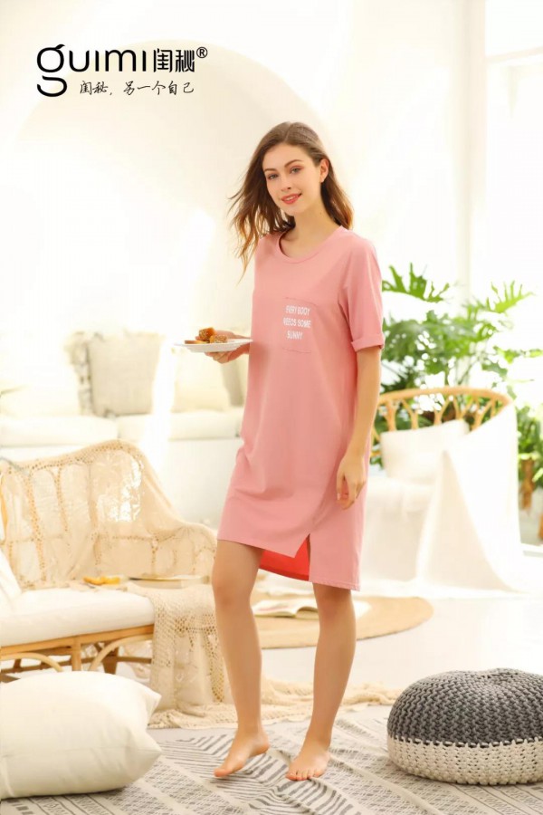 你知道吗?一件睡衣就能暴露你的生活品质