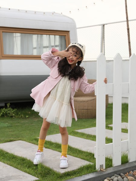 初冬童装造型可以怎么搭配 迪士汤姆为你提供穿搭参考