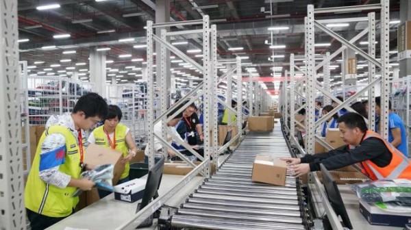 安踏双十一战报大屏 全集团电商流水数字定格在“18.3亿元”