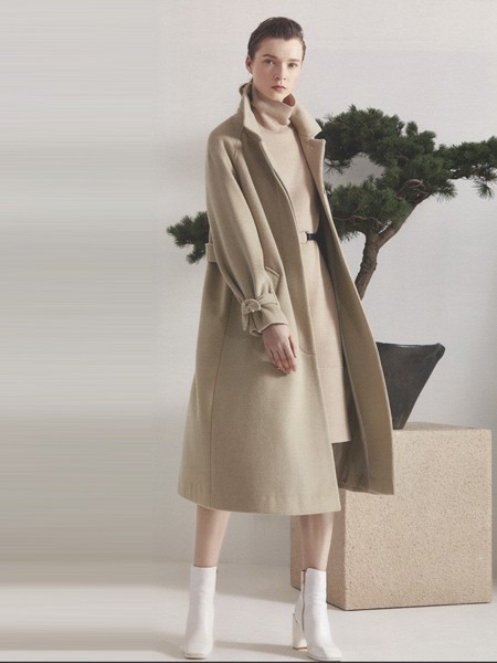 冬季气质大衣如何挑选 大衣该如何搭配