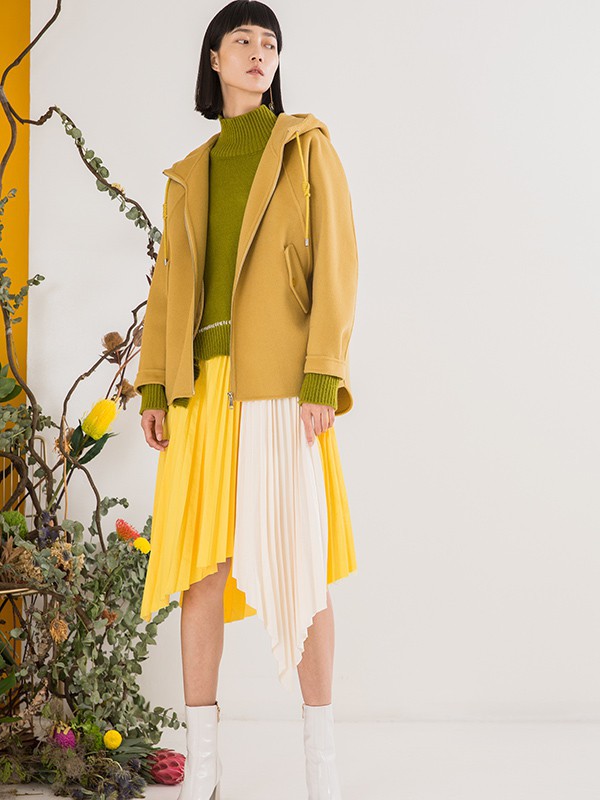 绿色配什么颜色好看 冬日绿色系女装怎么穿搭