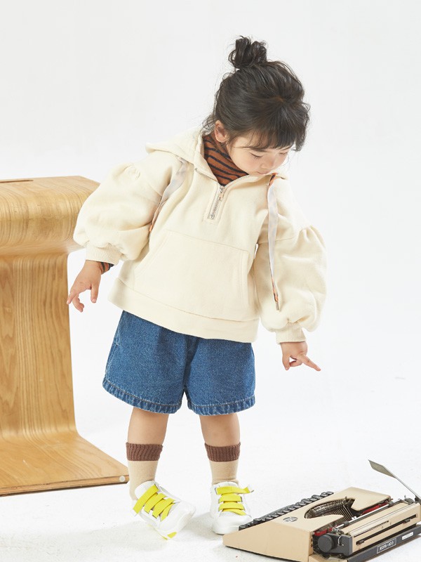 可爱小女孩卫衣穿搭 Mr.Branca日系风女童卫衣搭配