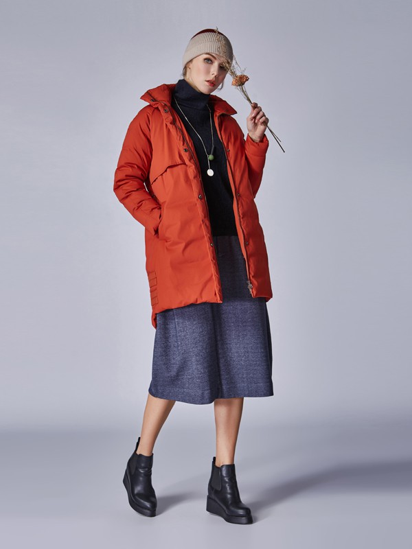 冬季羽绒服摆脱厚重束缚感 让你感受冬季在指尖跳跃