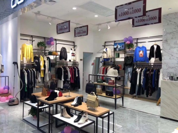 丹比奴鞋服包集成大店 承包你一年四季的时髦!