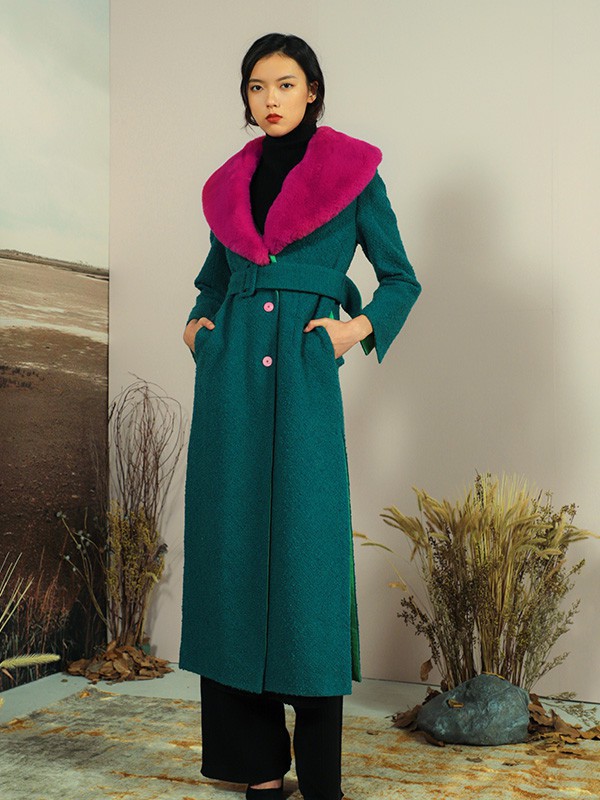 复古风的超大牌大衣 你值得拥有