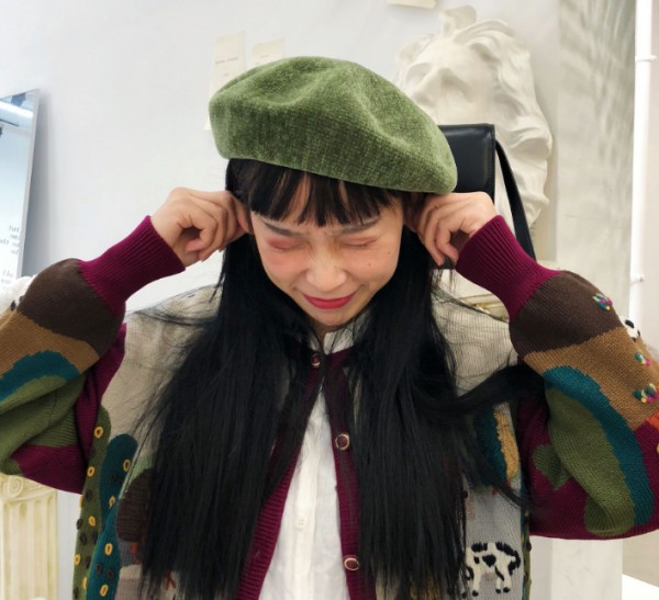 圆脸女孩适合戴什么毛衣 适合圆脸女孩的帽子集合