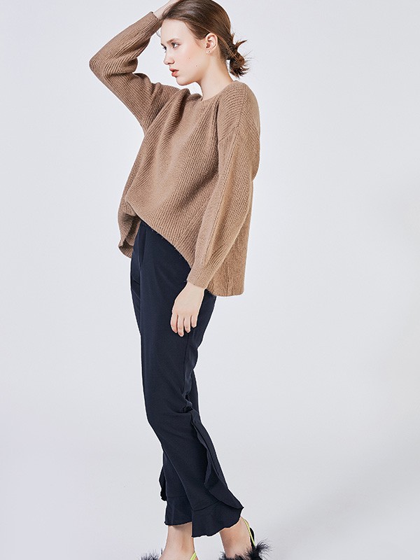 冬季优雅显气质的内搭 雀啡为你呈现