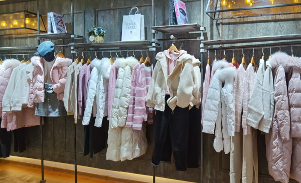 热烈庆祝城市衣柜女装新店盛大开业 祝生意兴隆