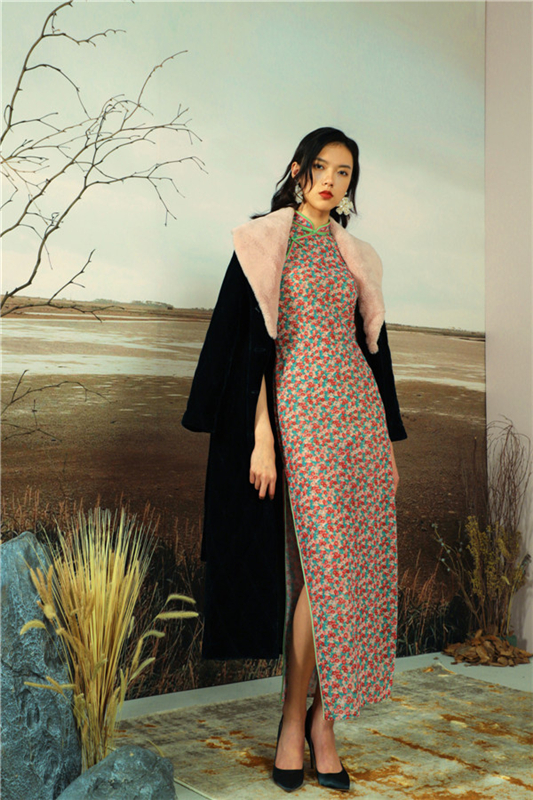 香莎大衣&长裙 撑起冬日浪漫美