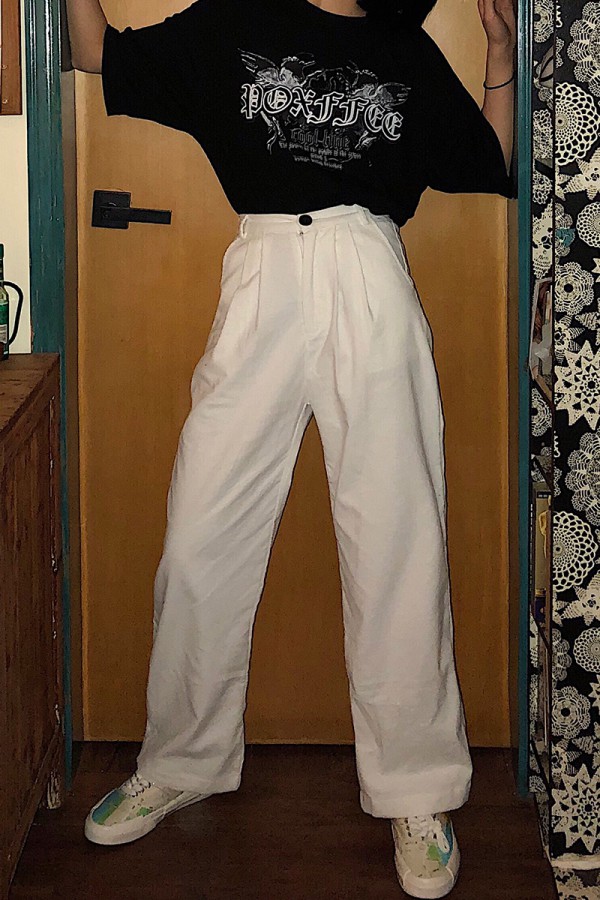 觉得穿灯芯绒裤子老气?看看这几款搭配告诉你什么叫做复古 觉得穿灯芯绒裤子老气?看看这几款搭配告诉你什么叫做复古