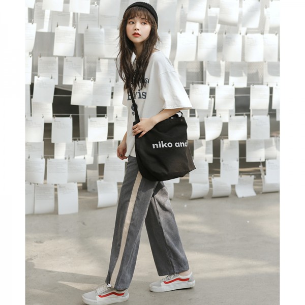 觉得穿灯芯绒裤子老气?看看这几款搭配告诉你什么叫做复古 觉得穿灯芯绒裤子老气?看看这几款搭配告诉你什么叫做复古