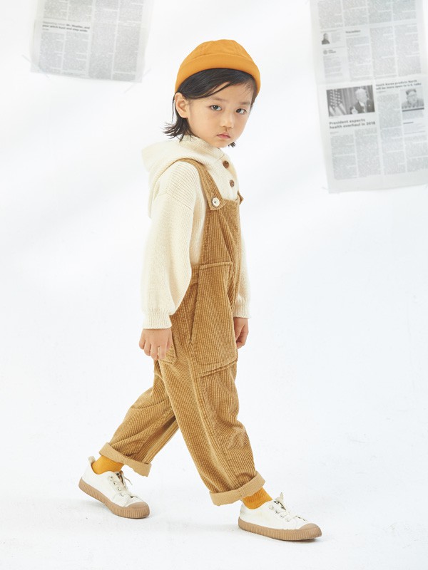 薄荷绿色的毛衣怎么穿好看 冬日儿童毛衣选什么款比较时尚