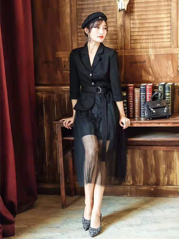 优雅连衣裙 在这个冬季也可展现出自己的美