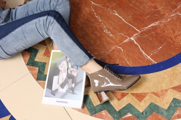 丹比奴秋季尖头短靴 即刻解锁秋季新靴品穿搭