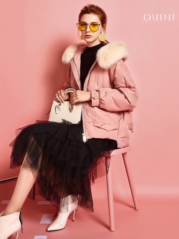 羽绒服显臃肿怎么办 那一定是因为你没有尝试短款的羽绒服