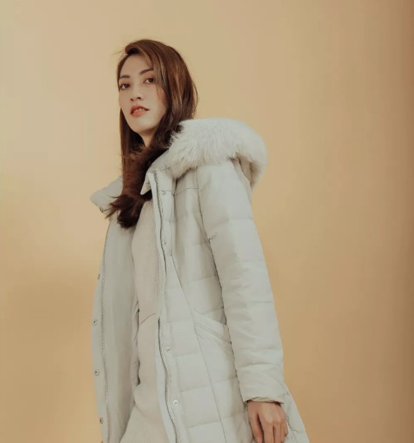 卡蔓冬季羽绒服新品上市 陪你温暖入冬
