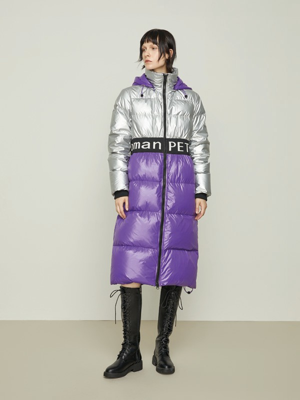 冬季你可能还缺一款长版羽绒服 教你怎么搭配穿出时尚感