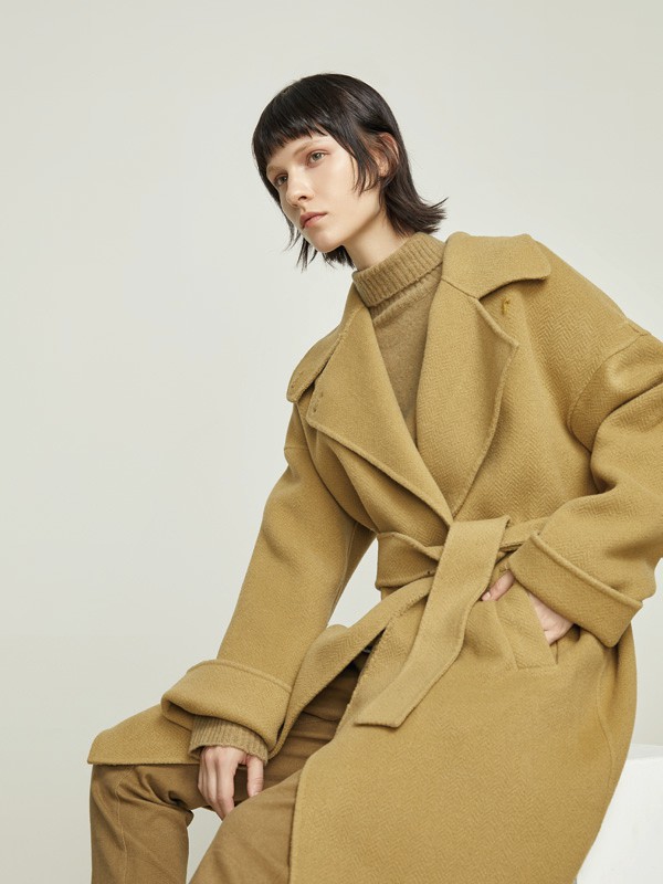 大衣这么搭 高级又气质