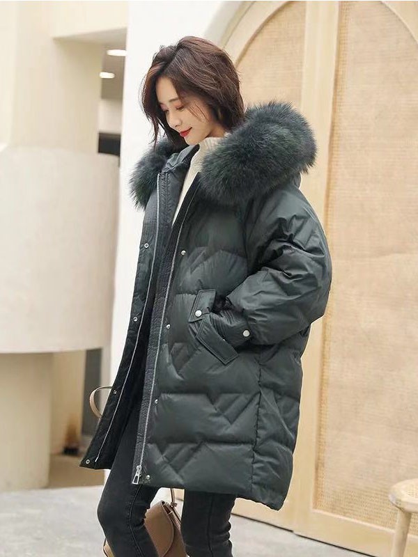 什么颜色的毛领羽绒服好看 今年羽绒服流行长款还是短款的