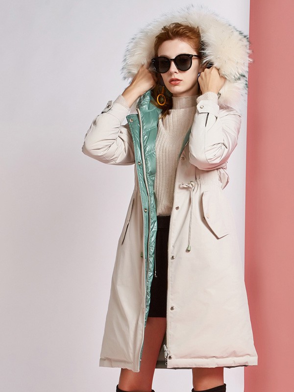 冬季长款羽绒服如何搭配?