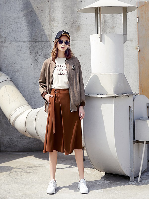 半身裙如何搭配上衣 朝花夕拾教你穿搭小技巧