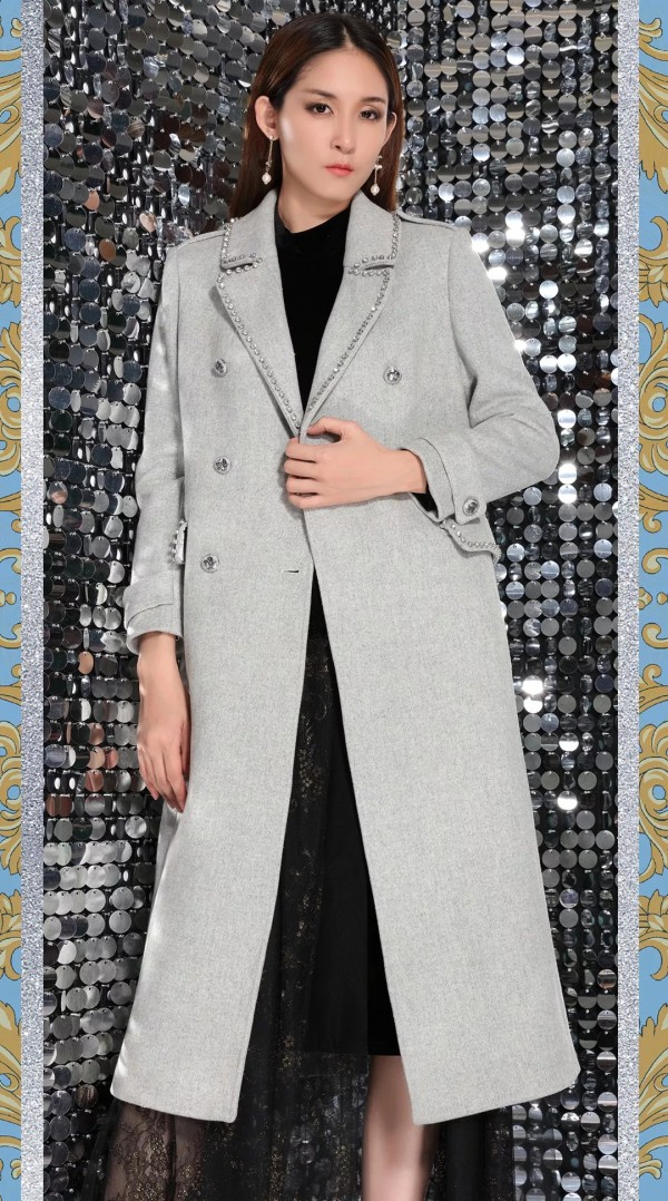 纽方女装新款上市 优雅如你