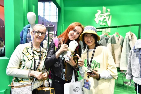第24届中国（虎门）国际服装交易会暨2019虎门时装周隆重开幕!