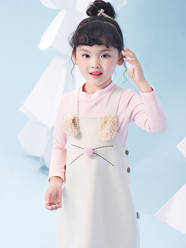 粉色连衣裙配什么衣服好看 粉色配米色好看吗